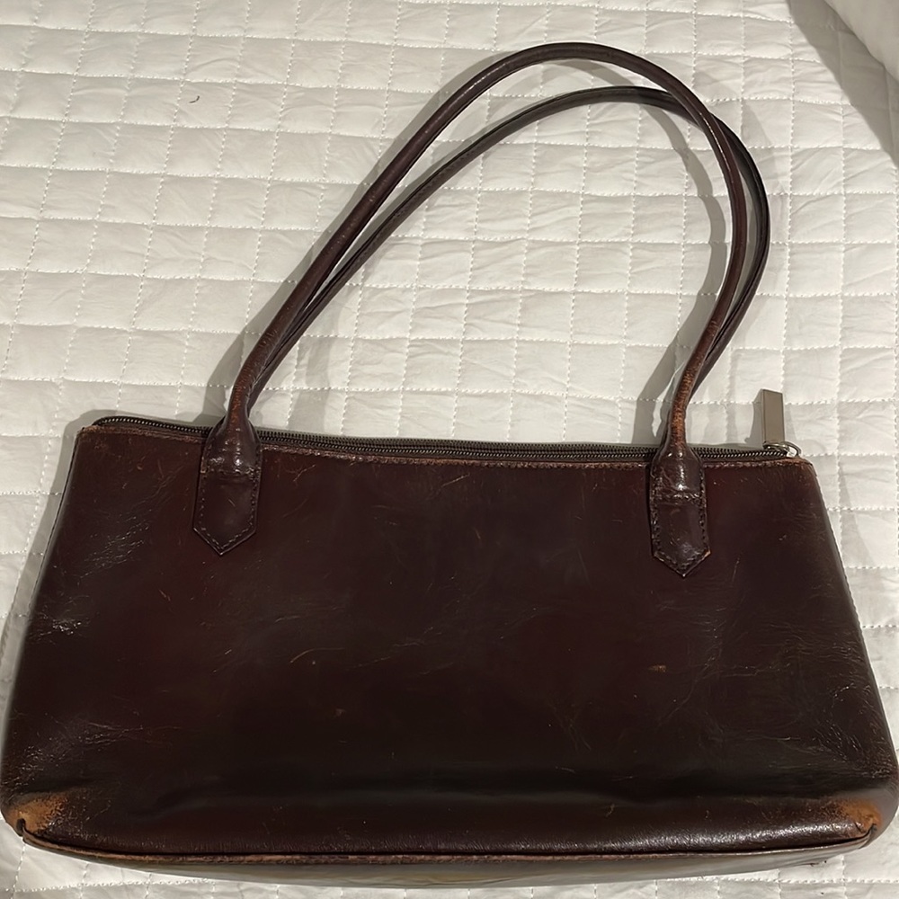 Hobo brown leather handbag, zipper. Gently used on the bottom corners, see pics - Picture 8 of 8